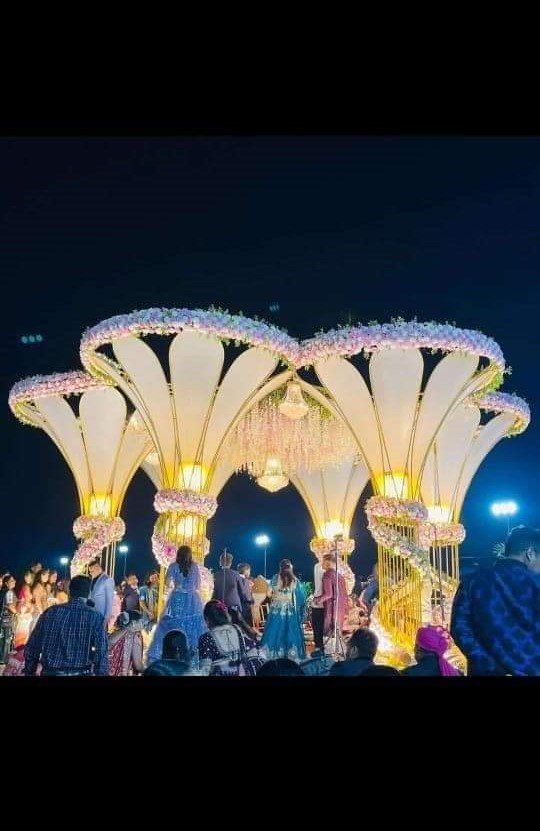 Pillar istand 